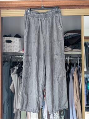 Gray Cargo Jogger Pants- Lightweight!